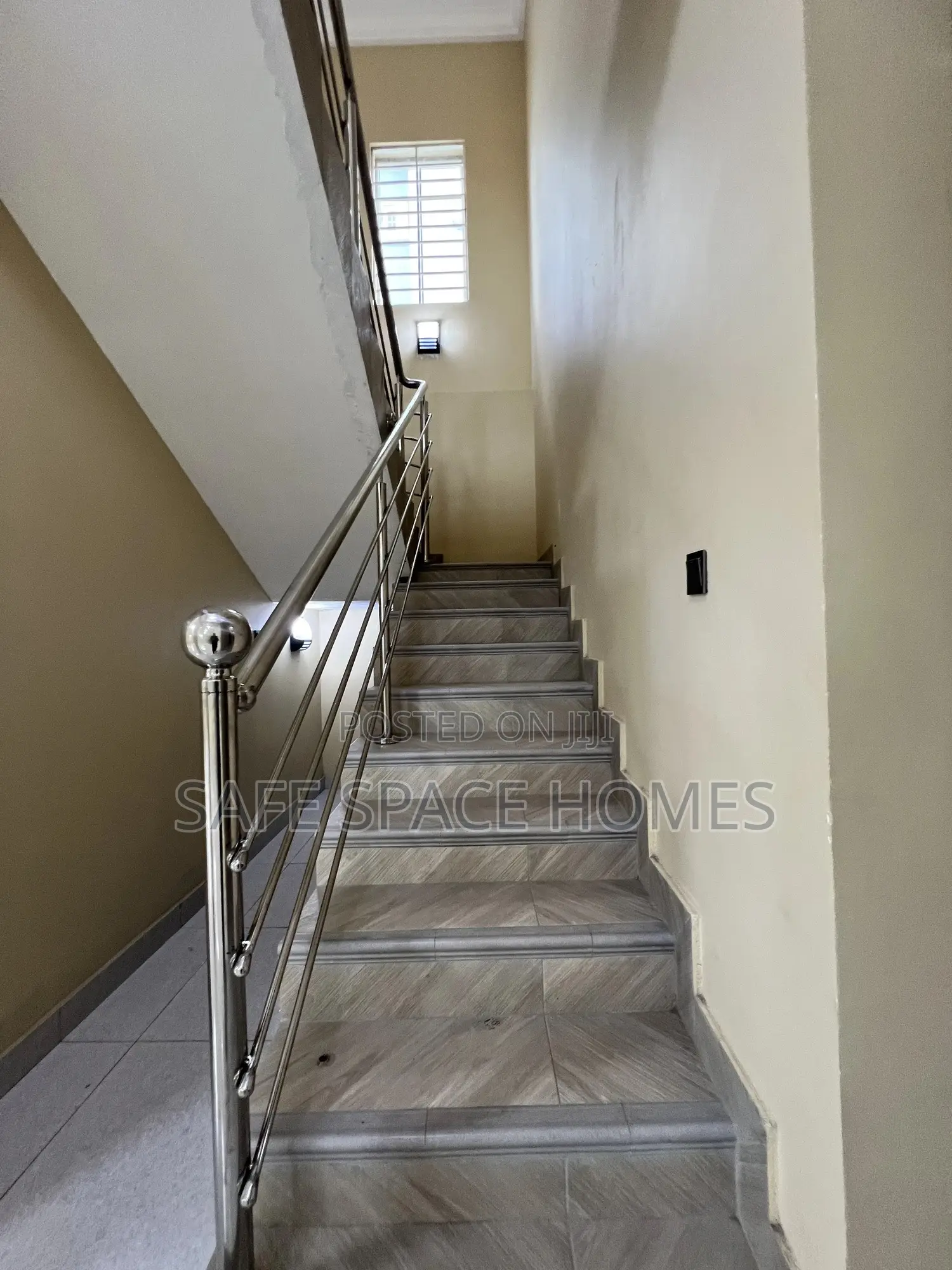 4bdrm Duplex in Burma Camp for rent