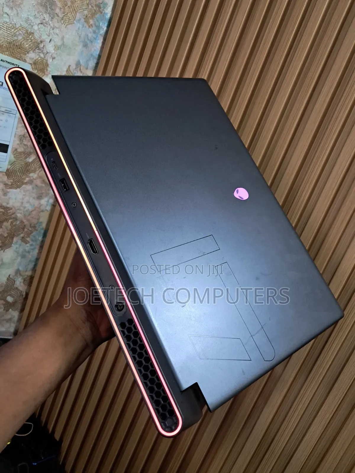 Laptop Alienware m17 R5 16GB AMD Ryzen 9 SSD 1T