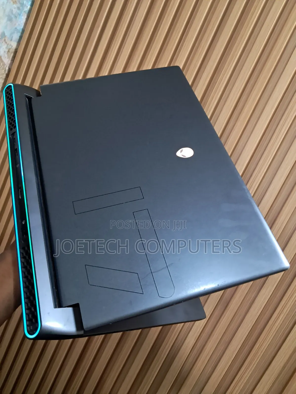 Laptop Alienware m17 R5 16GB AMD Ryzen 9 SSD 1T