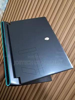 Laptop Alienware m17 R5 16GB AMD Ryzen 9 SSD 1T