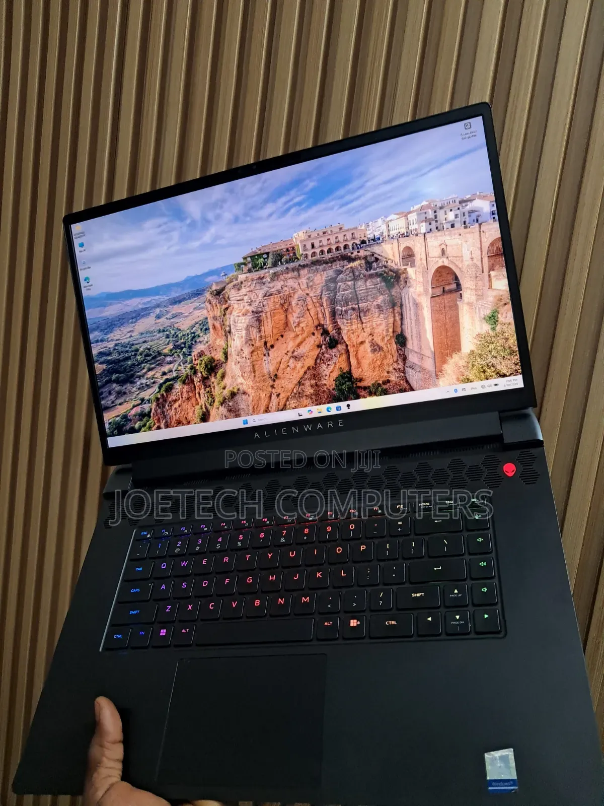 Laptop Alienware m17 R5 16GB AMD Ryzen 9 SSD 1T
