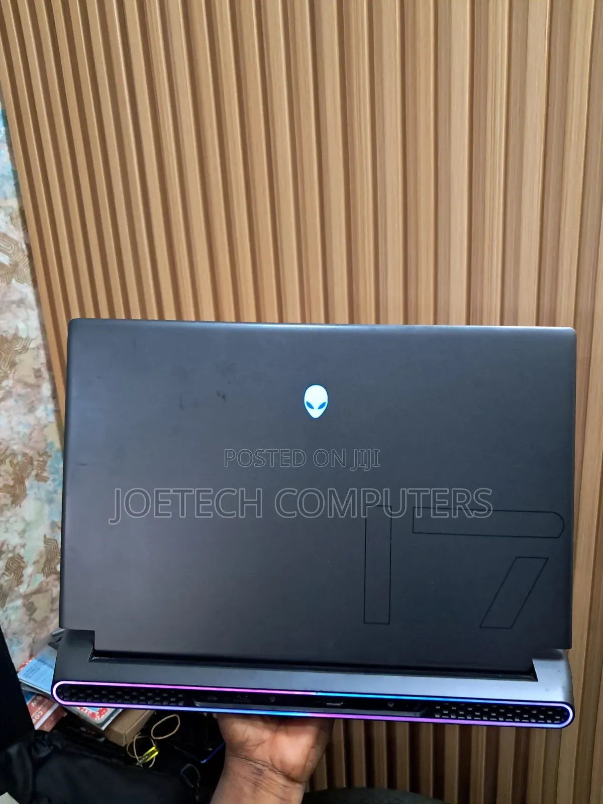 Laptop Alienware m17 R5 16GB AMD Ryzen 9 SSD 1T