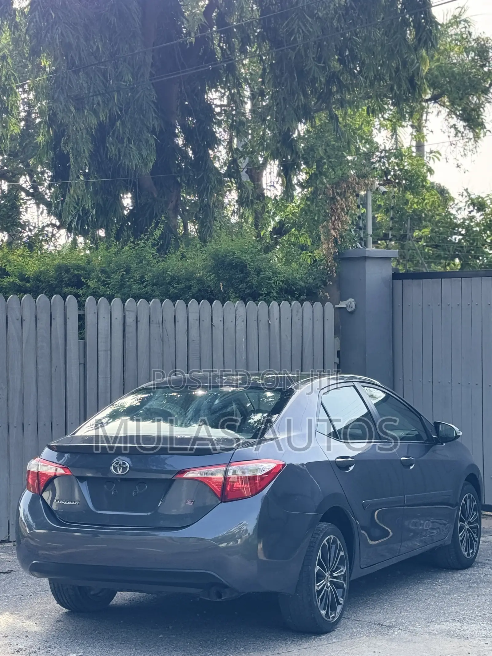 Toyota Corolla S 4dr Sedan (1.8L 4cyl CVT) 2016 Gray
