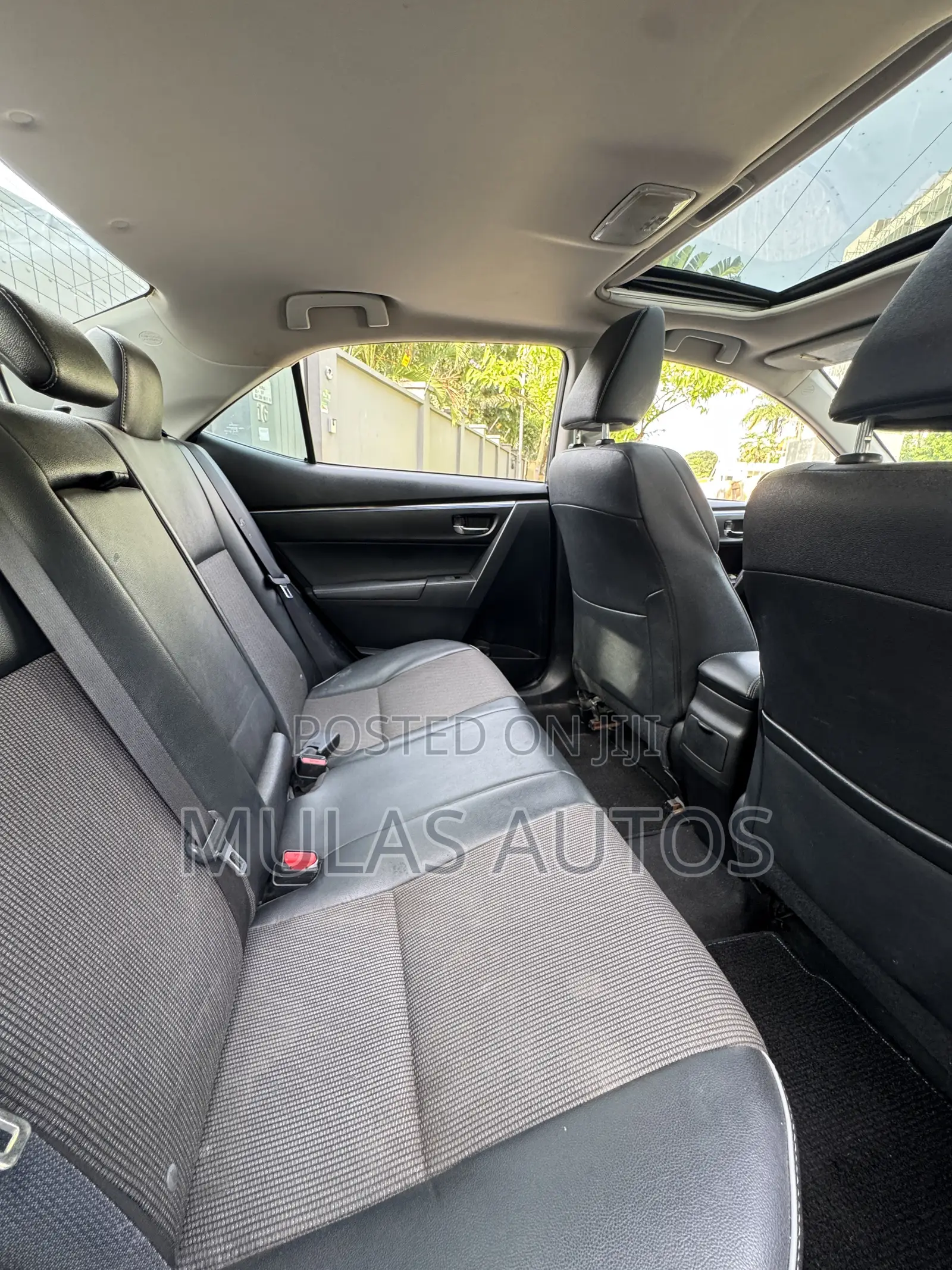 Toyota Corolla S 4dr Sedan (1.8L 4cyl CVT) 2016 Gray