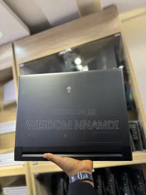 Laptop Dell Allienware M18 R1 32GB Intel Core i9 SSD 2T