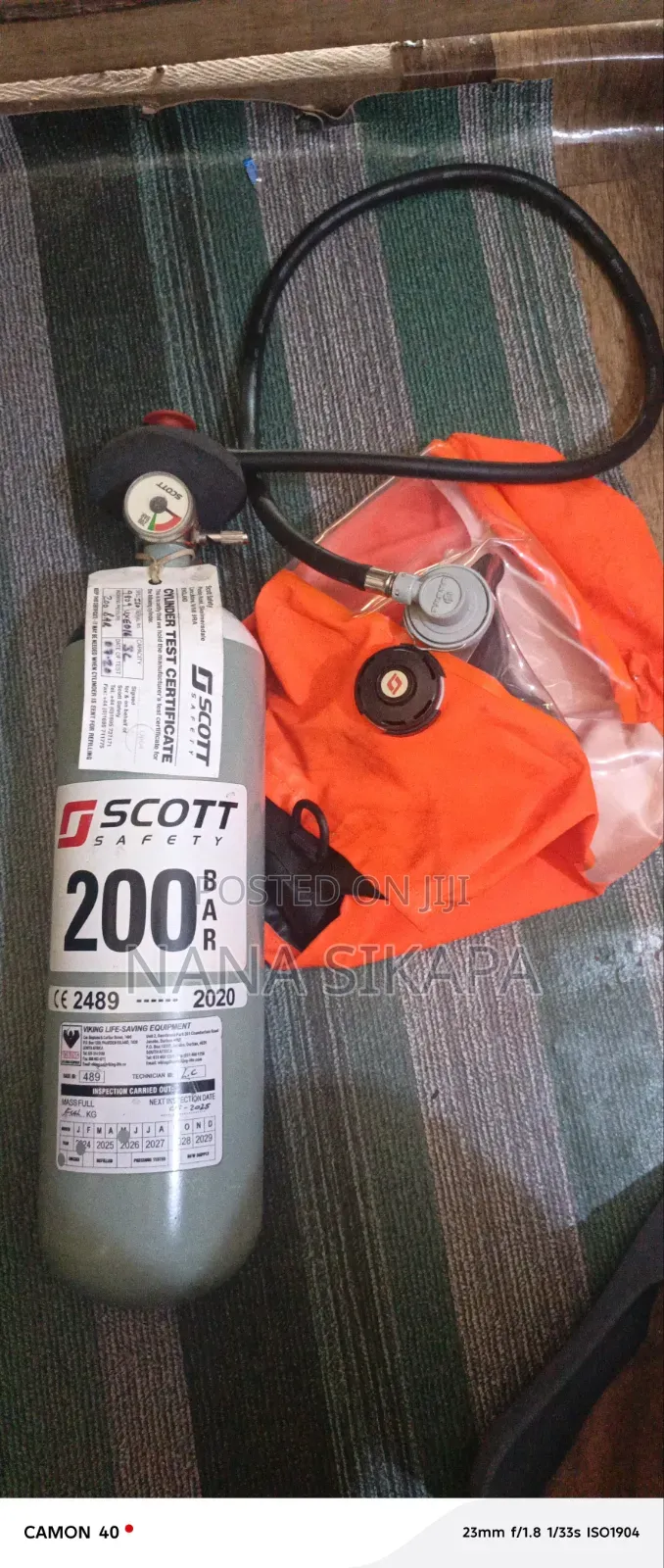 Scott Safety 200 Bar Cylinder And Face Mask (No Harness)