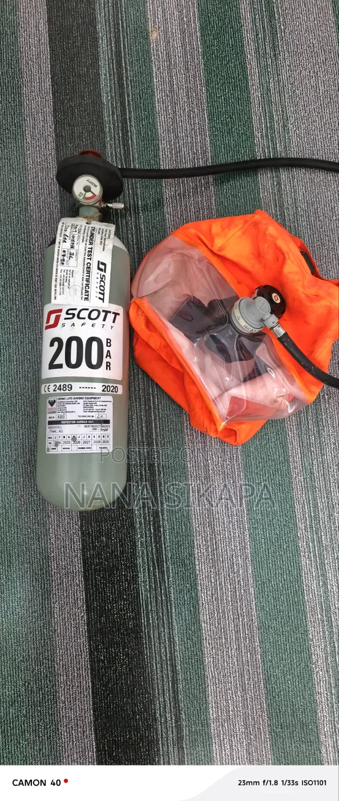 Scott Safety 200 Bar Cylinder And Face Mask (No Harness)