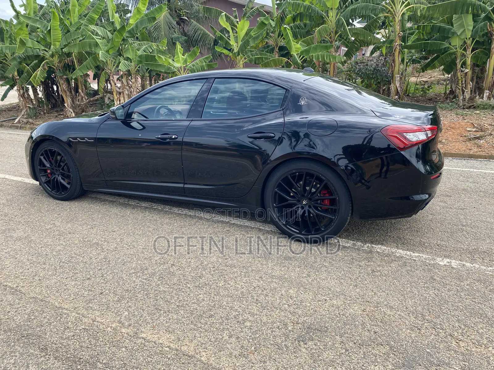 Maserati Ghibli S GranLusso RWD 2019 Black