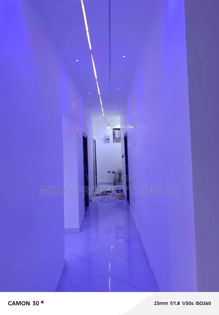 4bdrm House in Katamanso, Amrahia for sale