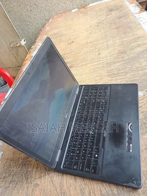Laptop Dell Latitude 5550 8GB Intel SSD 256GB