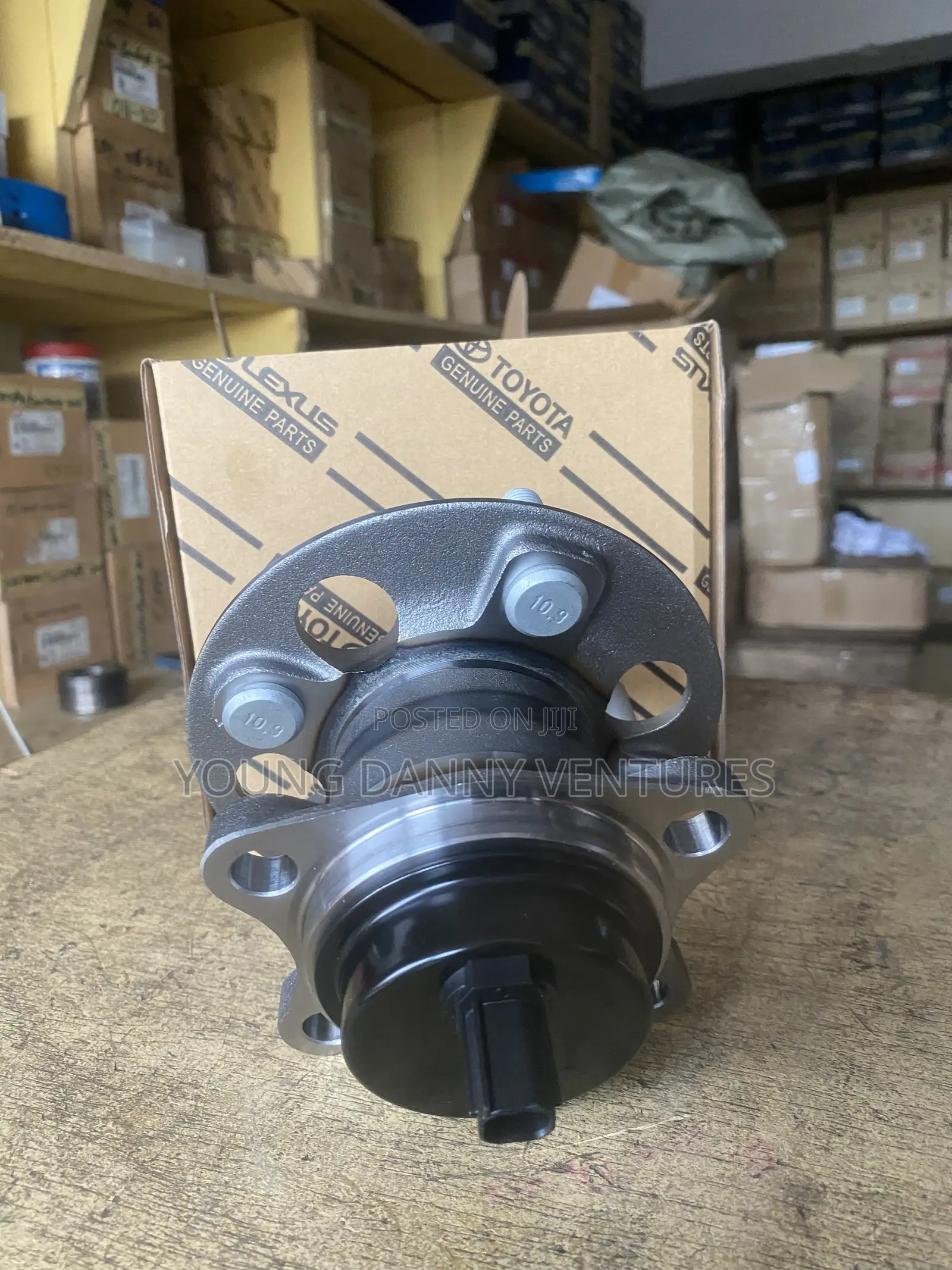 Toyota Yaris/ Toyota Vitzx4 Back Hub and Bearing