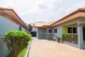 3bdrm House in Dki Properties, School Park Area for sale