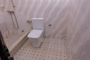 3bdrm House in Dki Properties, School Park Area for sale