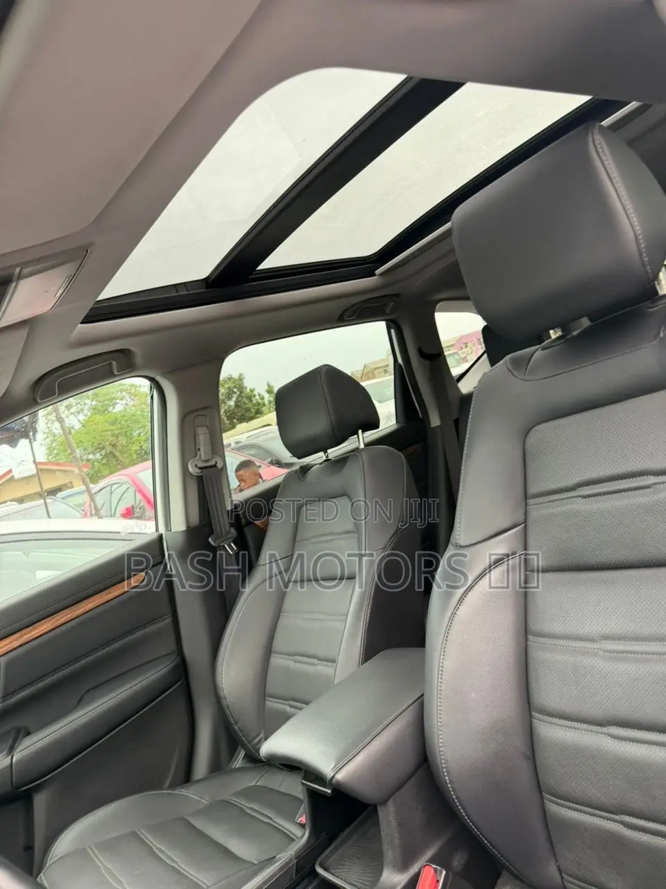 Honda CR-V Touring AWD 2019 White