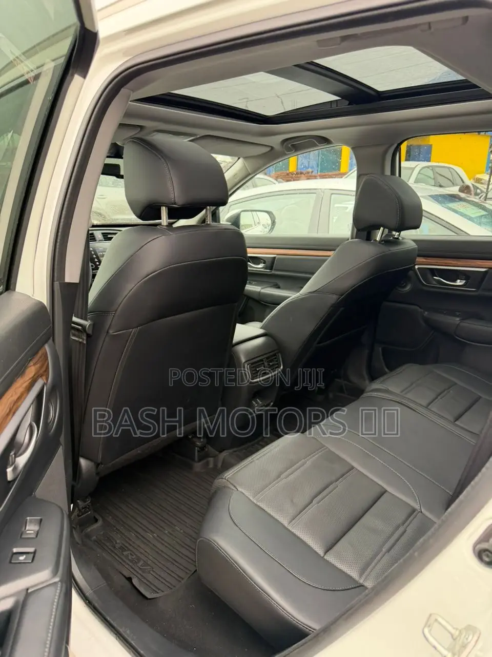 Honda CR-V Touring AWD 2019 White