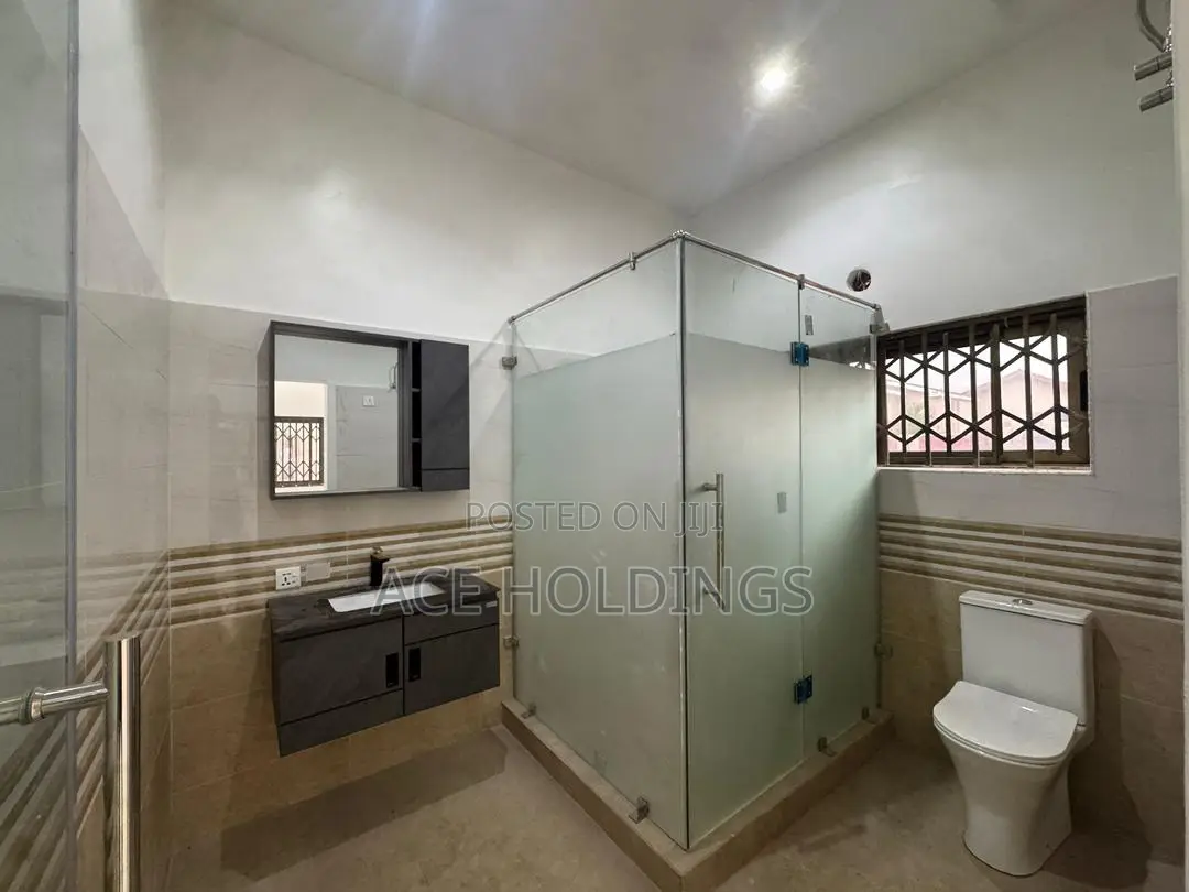 2bdrm Apartment in East Legon, American House for rent