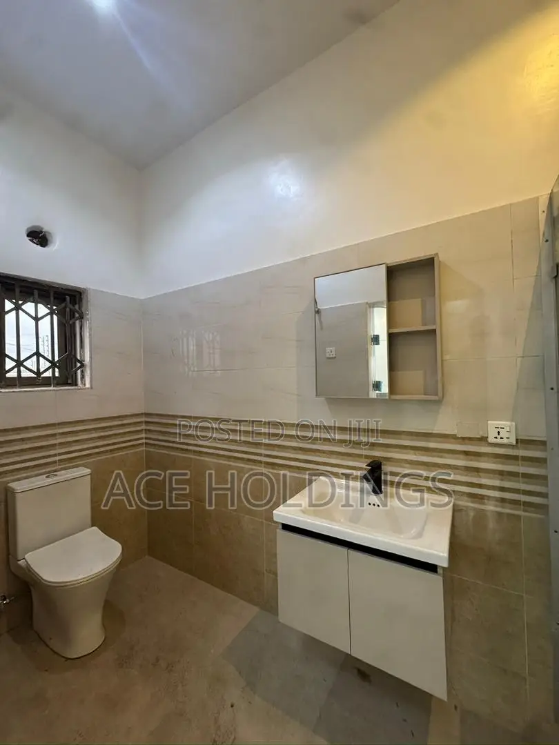 2bdrm Apartment in East Legon, American House for rent