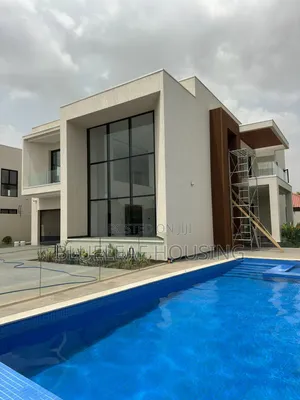 5bdrm House in Adjiriganor for sale
