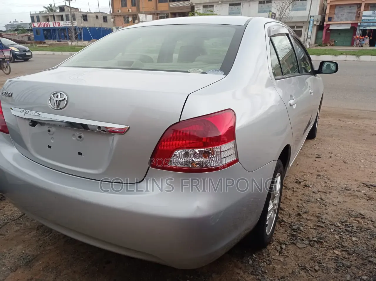Toyota Belta 2011 Silver