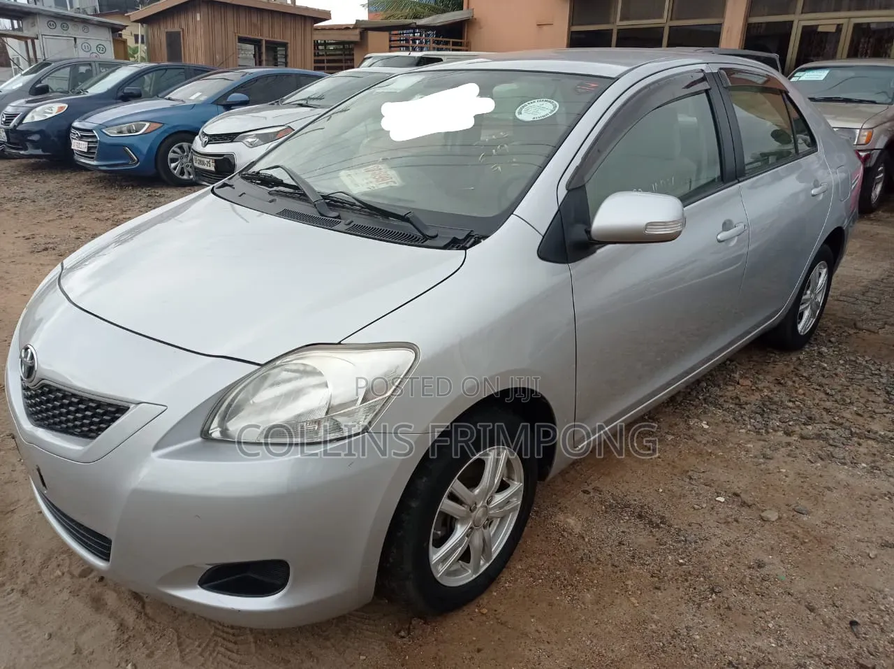 Toyota Belta 2011 Silver