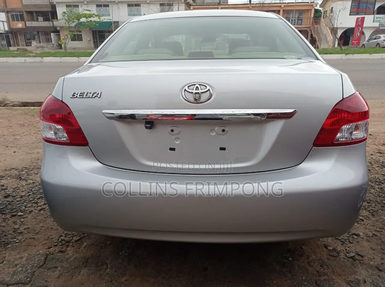 Toyota Belta 2011 Silver