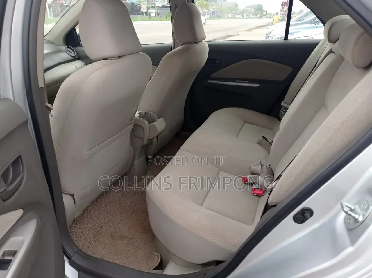 Toyota Belta 2011 Silver
