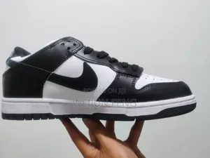 Dunk Sb Sneakers