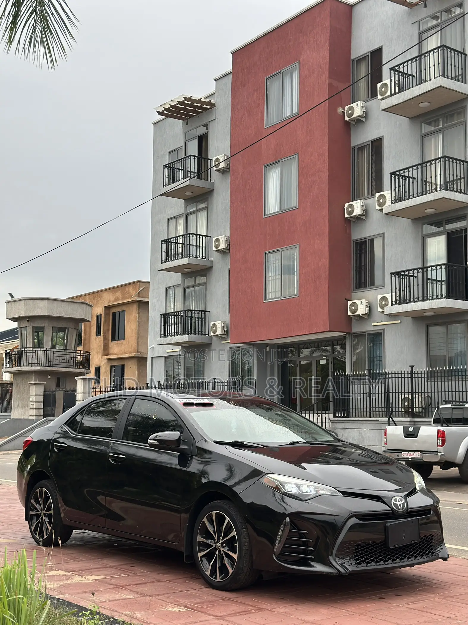 Toyota Corolla SE (1.8L 4cyl 2A) 2018 Black