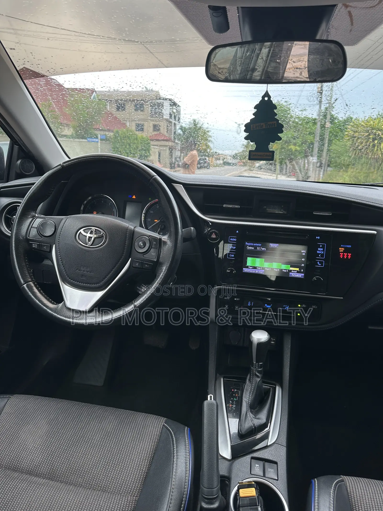 Toyota Corolla SE (1.8L 4cyl 2A) 2018 Black