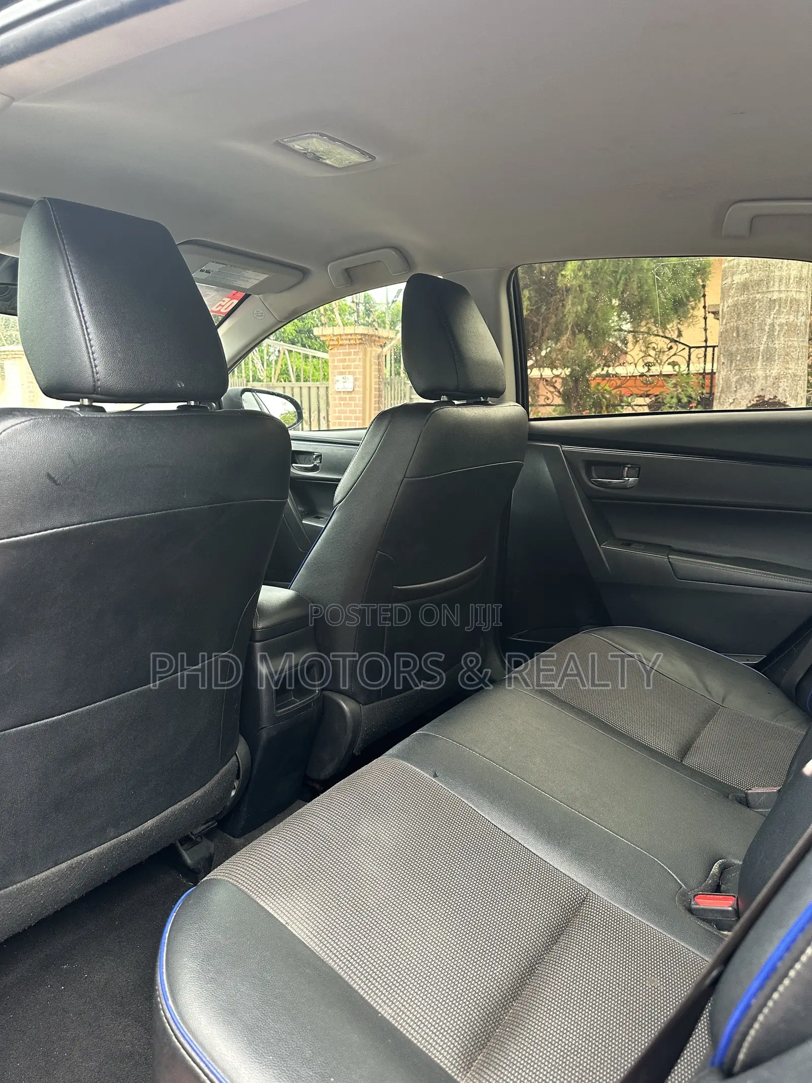 Toyota Corolla SE (1.8L 4cyl 2A) 2018 Black