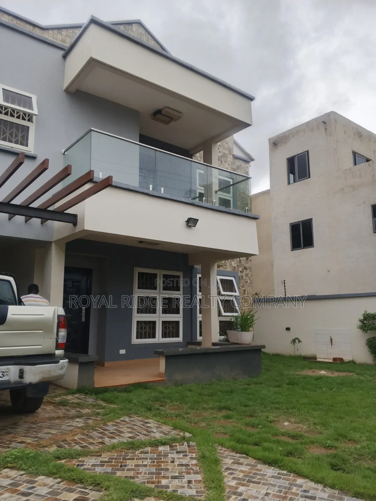 4bdrm House in Burma Hills Close To, Accra Metropolitan for rent