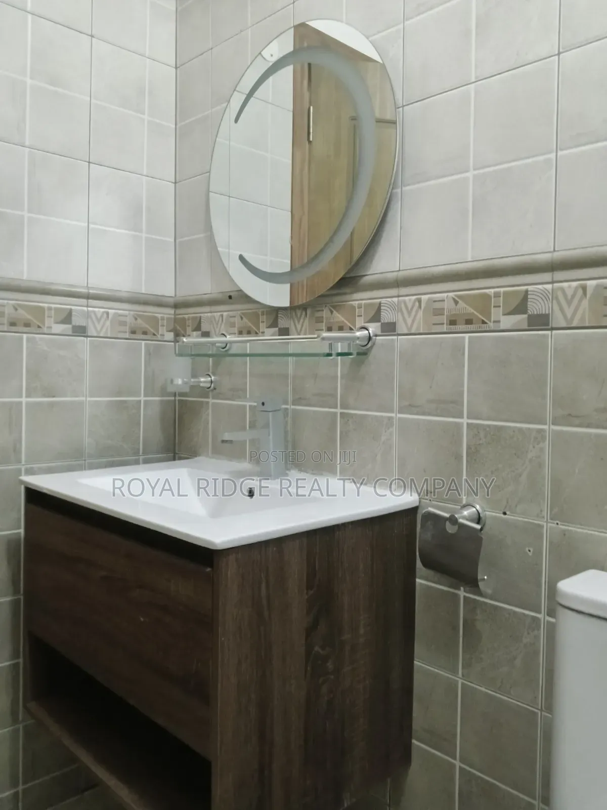 4bdrm House in Burma Hills Close To, Accra Metropolitan for rent