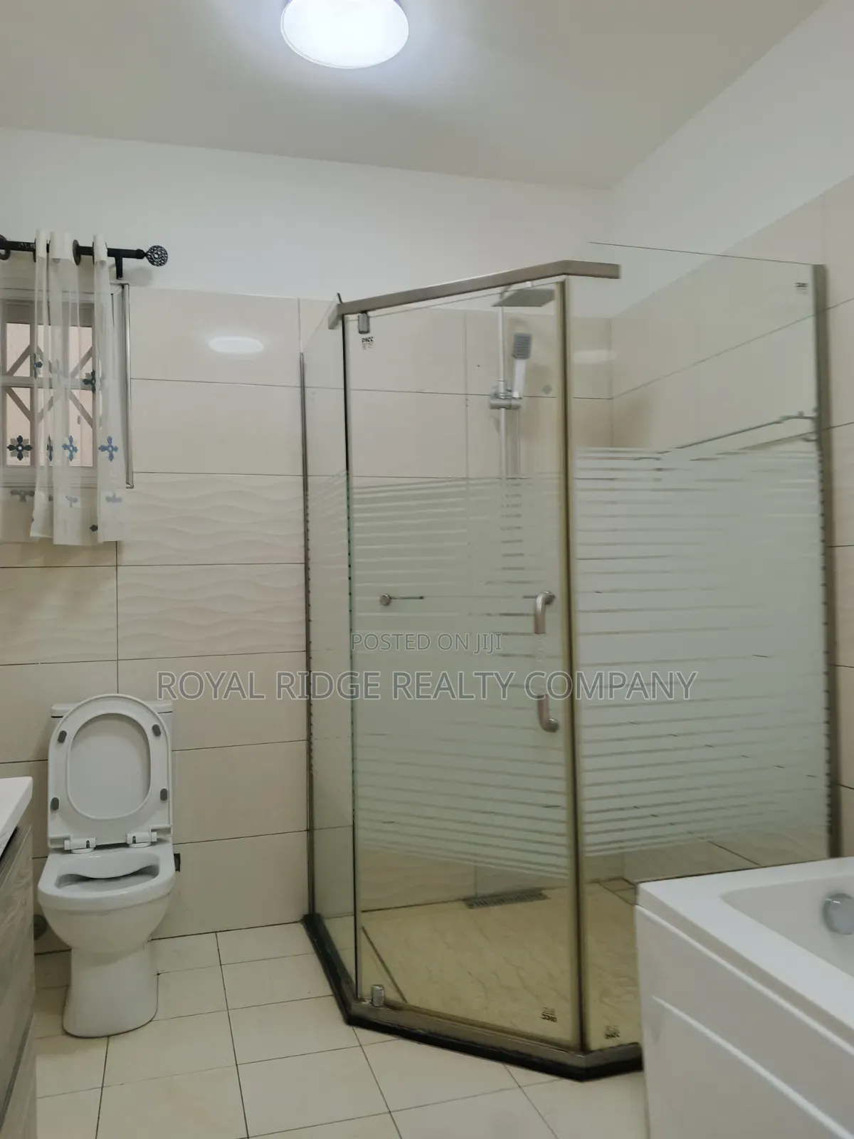 4bdrm House in Burma Hills Close To, Accra Metropolitan for rent