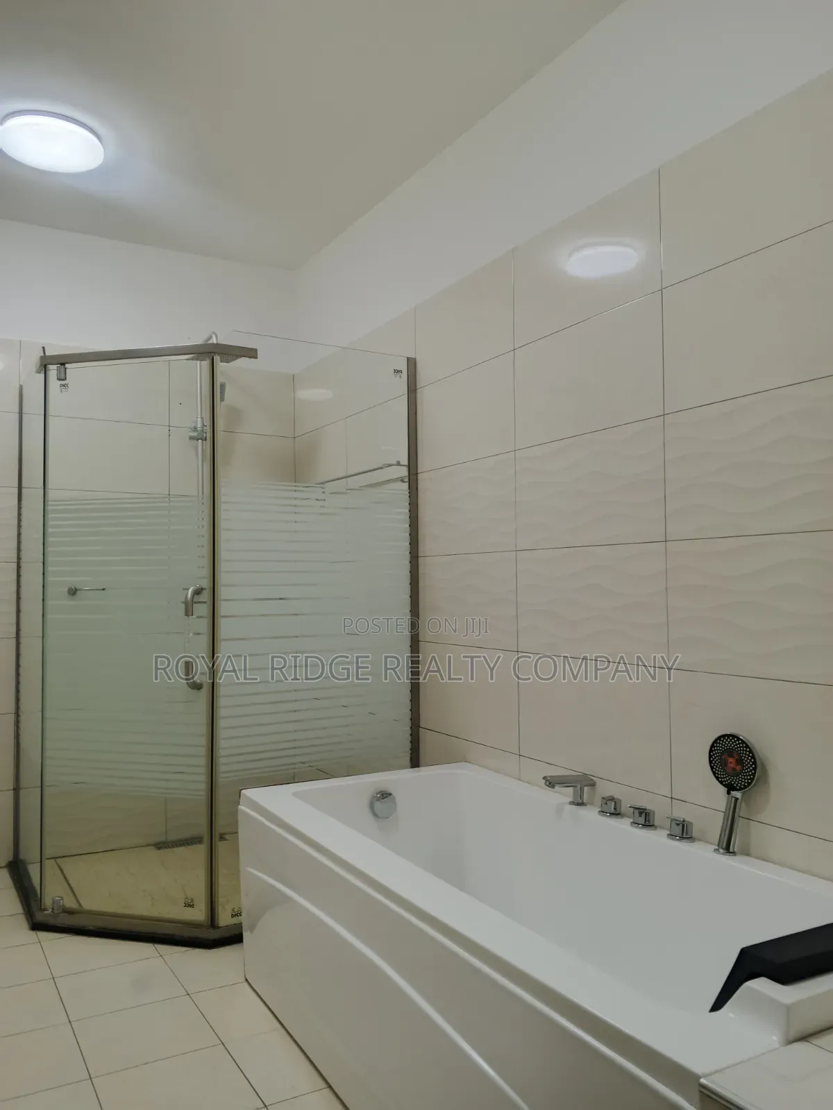 4bdrm House in Burma Hills Close To, Accra Metropolitan for rent