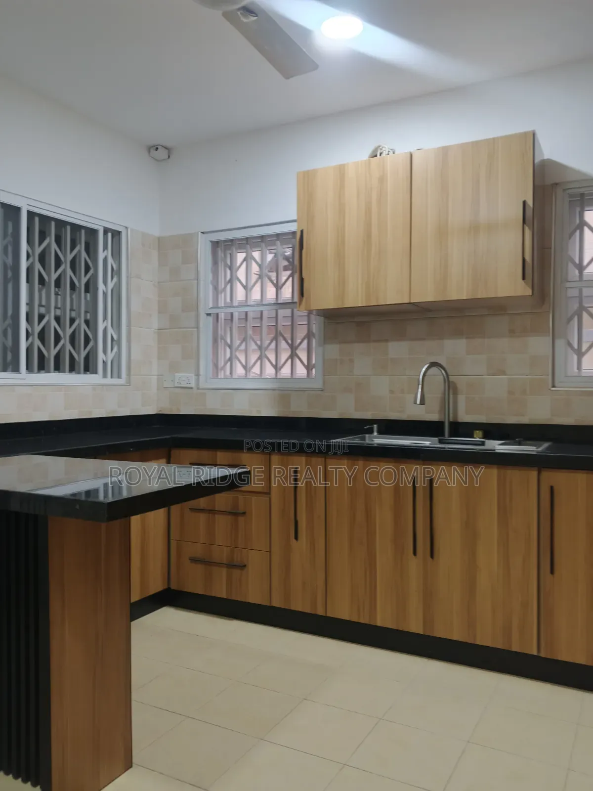 4bdrm House in Burma Hills Close To, Accra Metropolitan for rent