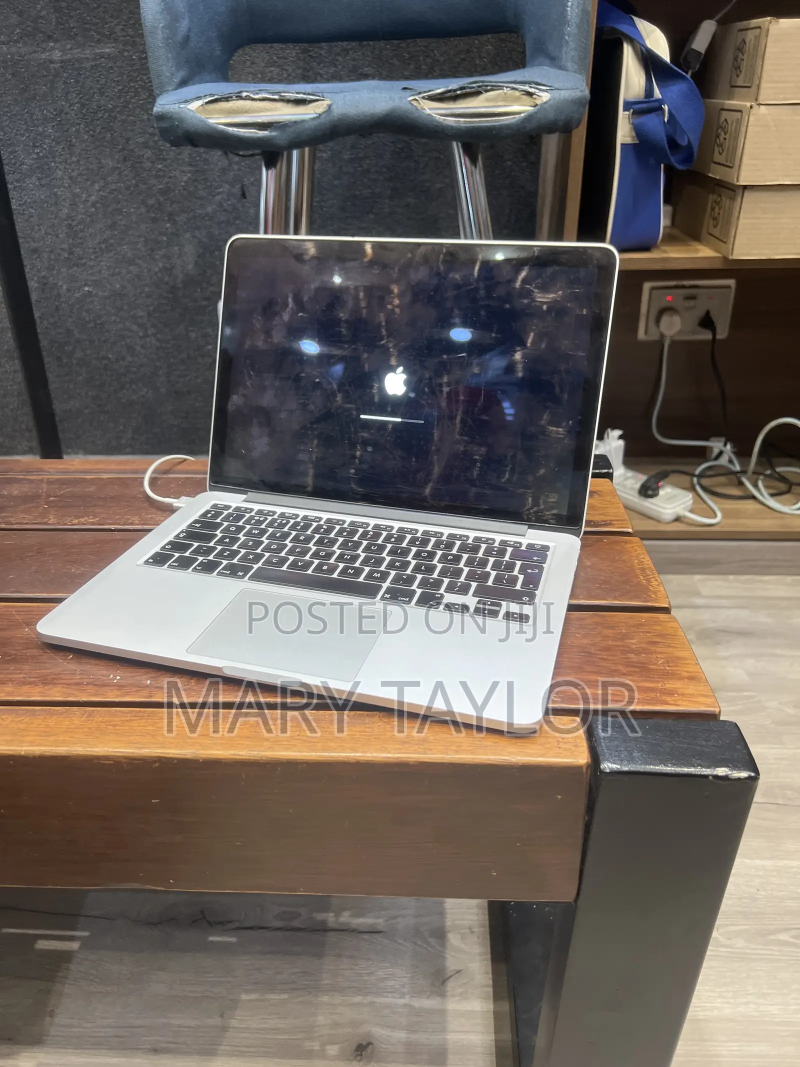 Laptop Apple MacBook 2015 128GB Apple M4 Max SSHD+SSD 128GB