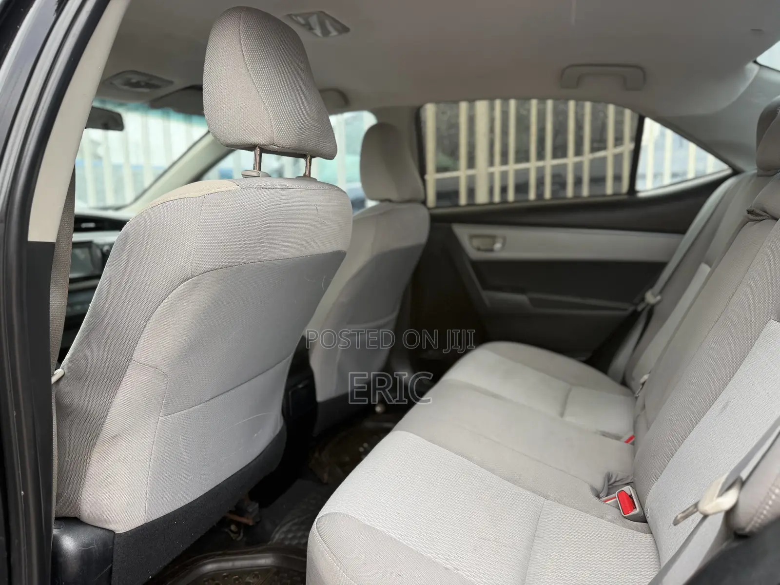 Toyota Corolla LE 4dr Sedan (1.8L 4cyl CVT) 2016 Black