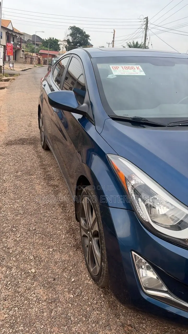Hyundai Elantra Sport Sedan FWD (2.0L 4cyl 6A) 2016 Blue