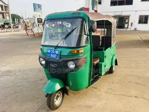 Bajaj RE 2025 Green