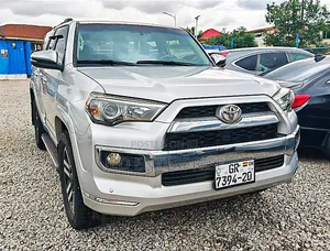 Toyota 4-Runner Limited 4dr 4x4 (4.0L 6cyl 5A) 2017 Silver