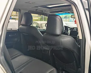 Toyota 4-Runner Limited 4dr 4x4 (4.0L 6cyl 5A) 2017 Silver