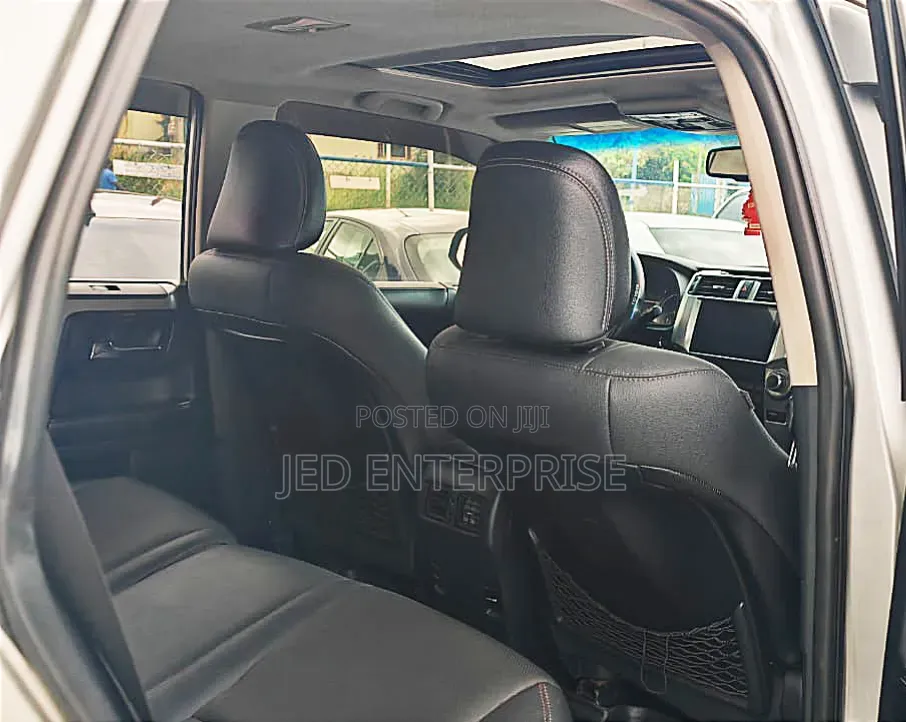 Toyota 4-Runner Limited 4dr 4x4 (4.0L 6cyl 5A) 2017 Silver