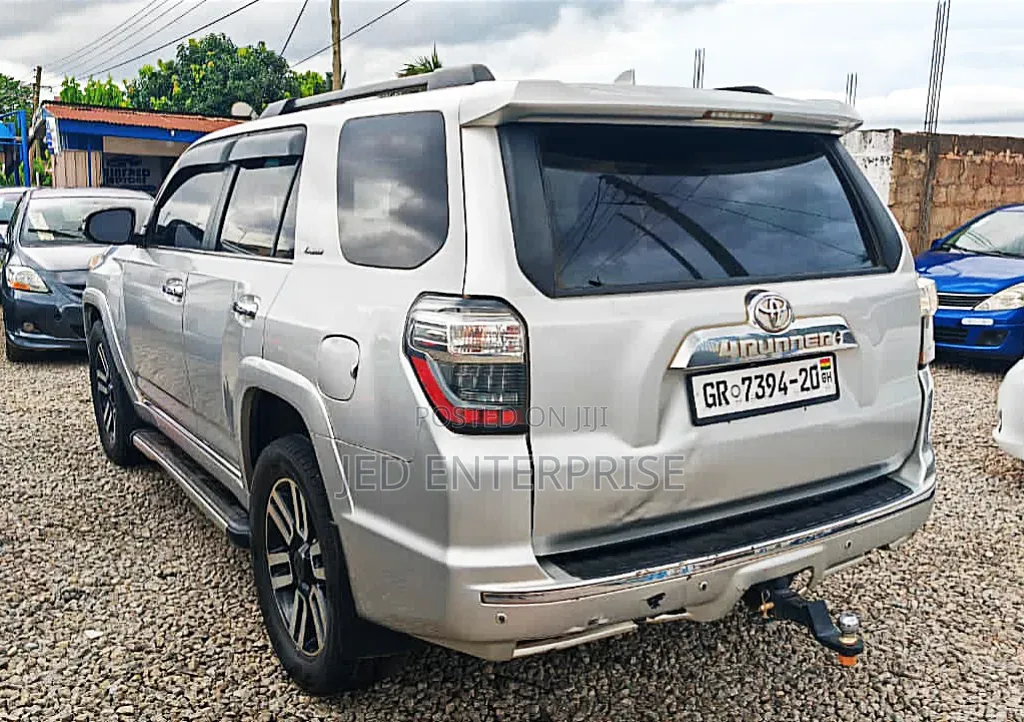 Toyota 4-Runner Limited 4dr 4x4 (4.0L 6cyl 5A) 2017 Silver