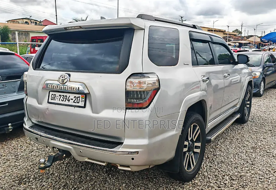 Toyota 4-Runner Limited 4dr 4x4 (4.0L 6cyl 5A) 2017 Silver