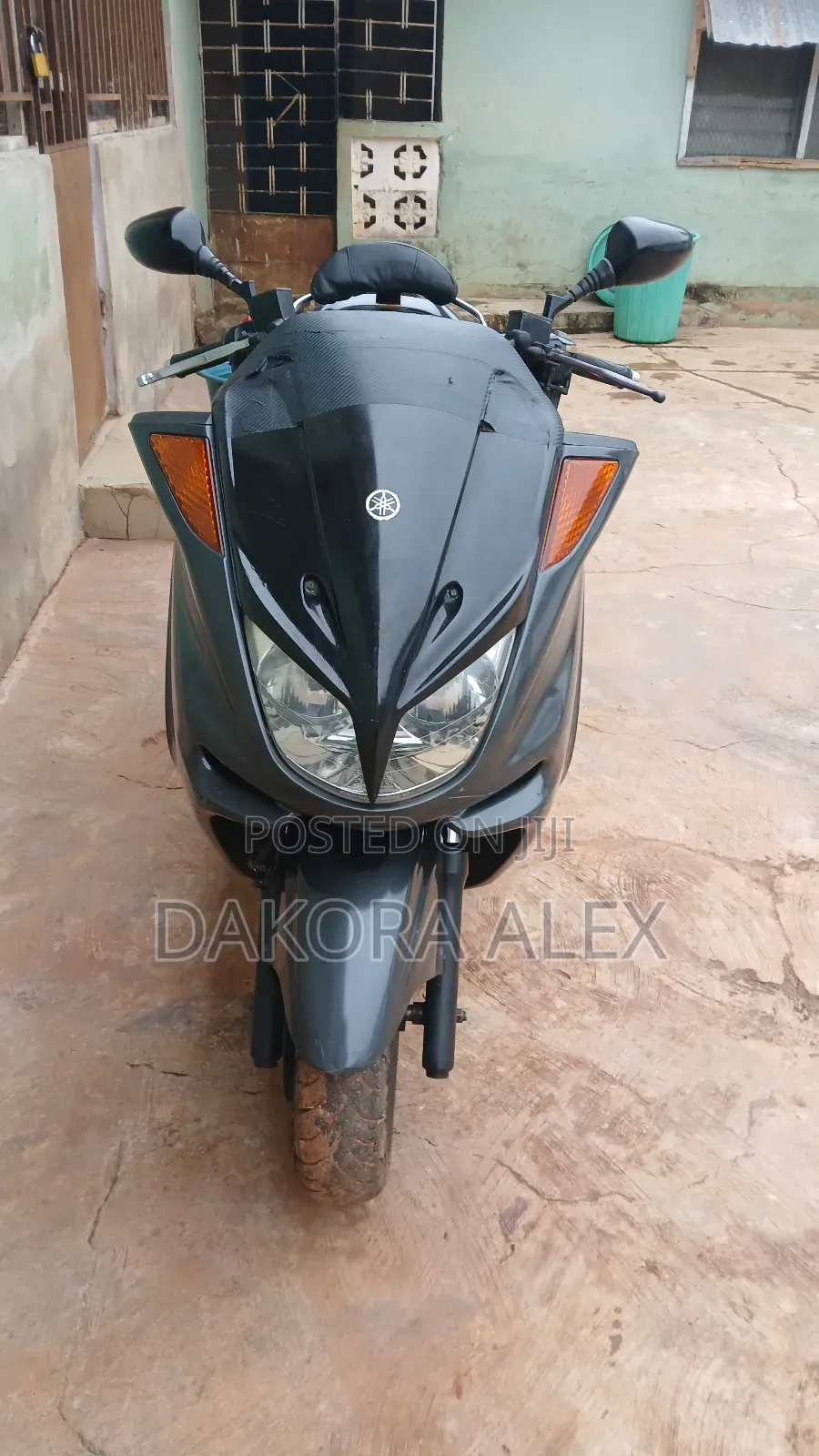 Yamaha Majesty 2000 Gray