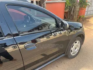 Renault Sandero 2019 Black