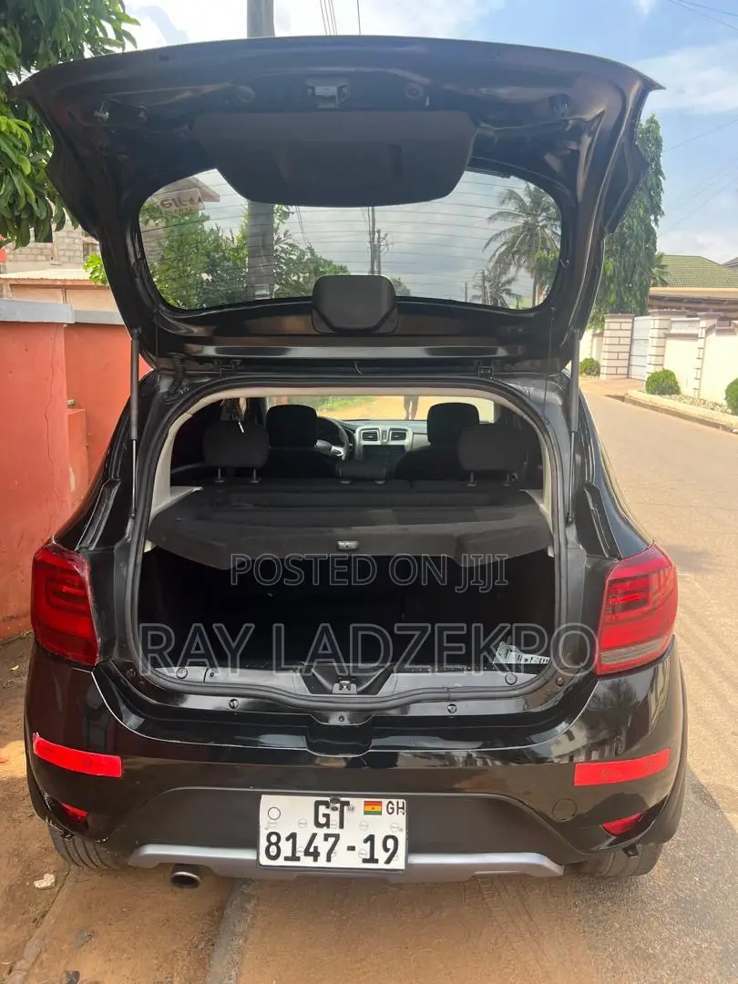 Renault Sandero 2019 Black
