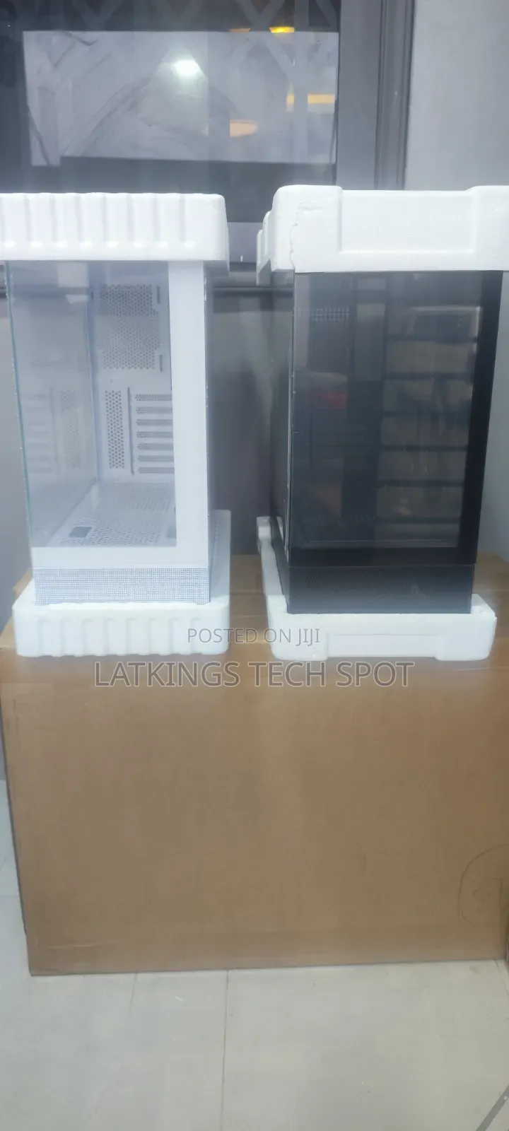 Soeyi V930 Pc Case With 6 Argb Fans
