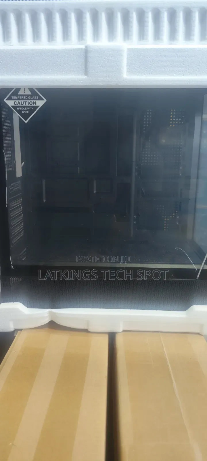 Soeyi V930 Pc Case With 6 Argb Fans