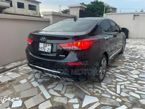 Hyundai Elantra Limited Sedan FWD (1.8L 4cyl 6A) 2013 Black